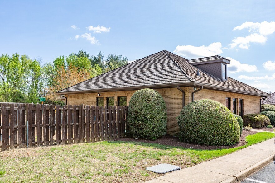 More Photos Of 415-416 Chatham Heights Rd, Fredericksburg Medical For Sale