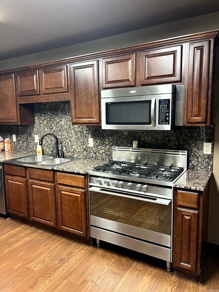 More Photos Of 418 Eastline Rd, Searcy Light Distribution For Sale