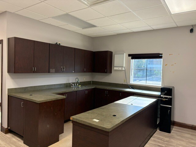 More Photos Of 845 Oakley Seaver Dr, Clermont Office For Lease