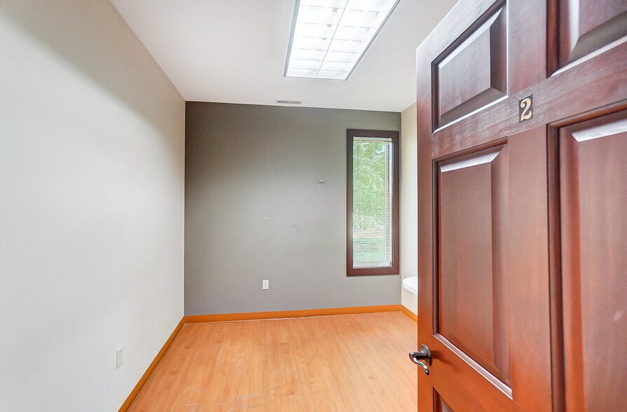 More Photos Of 3300 Philadelphia Dr, Dayton Medical For Sale