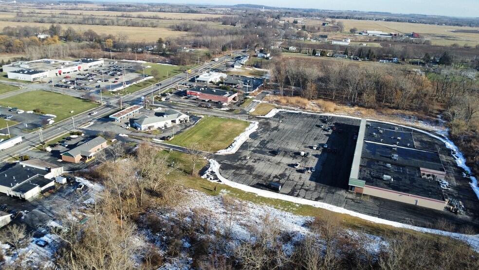 More Photos Of 275 E Main St, Avon Unknown For Lease