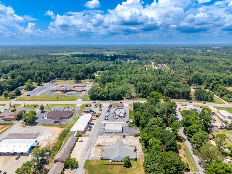 More Photos Of 16 Opportunity Dr, Sheridan Office For Sale