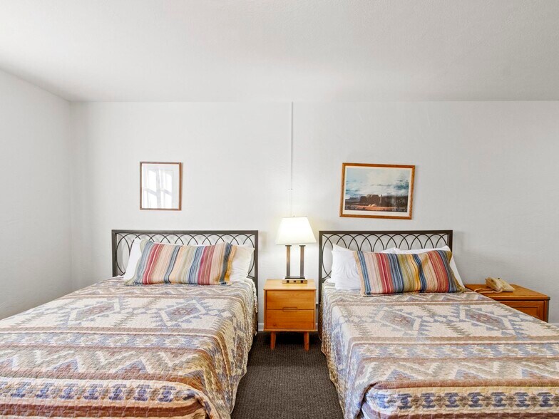 More Photos Of US 163 & San Juan River, Mexican Hat Hotel For Sale