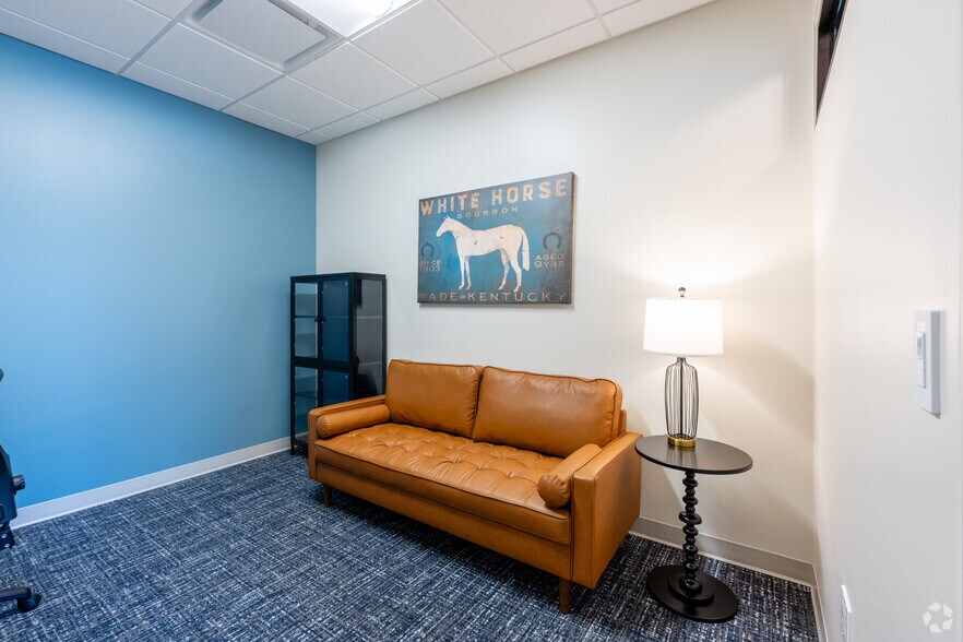 More Photos Of 8376 Davis Blvd, North Richland Hills Office For Lease