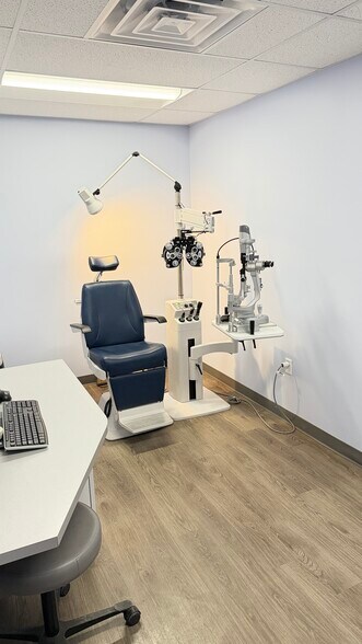 More Photos Of 3110 Grant Ave, Philadelphia Office For Sale