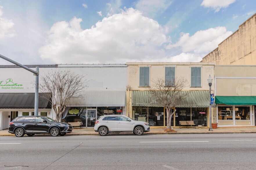 Primary Photo Of 221 W Lamar St, Americus General Retail For Sale