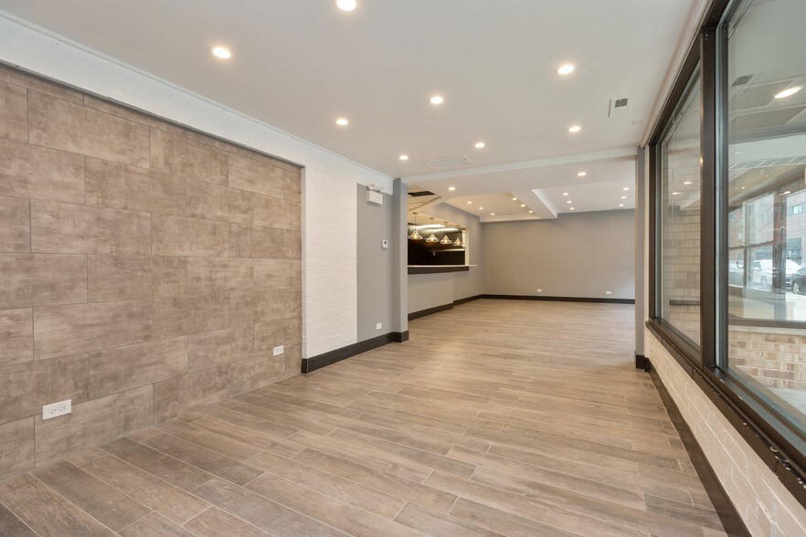 More Photos Of 1143-1155 N Wells St, Chicago Apartments For Lease