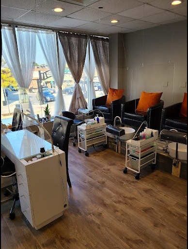 More Photos Of 263 N York Rd, Elmhurst Medical For Lease