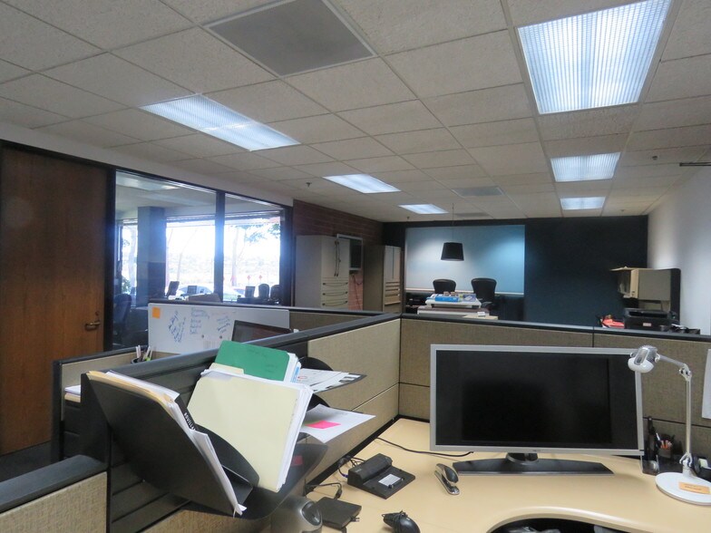 More Photos Of 2280 N University Dr, Newport Beach Office For Lease