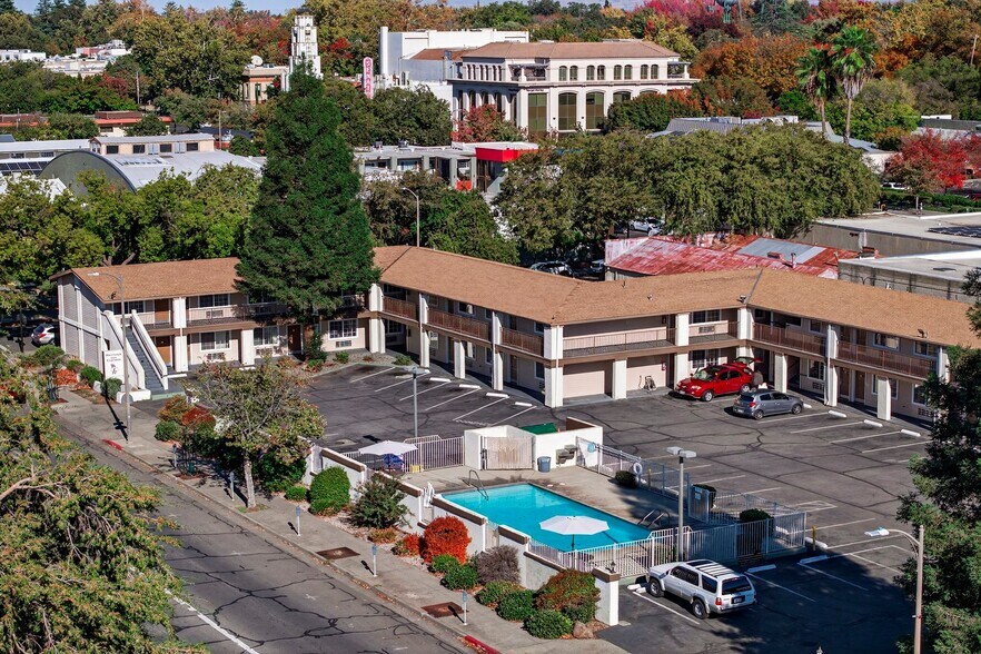 More Photos Of 725 Broadway St, Chico Hotel For Sale