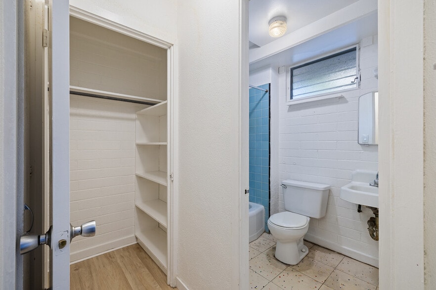 More Photos Of 1420 Ward Ave, Honolulu Apartments For Sale