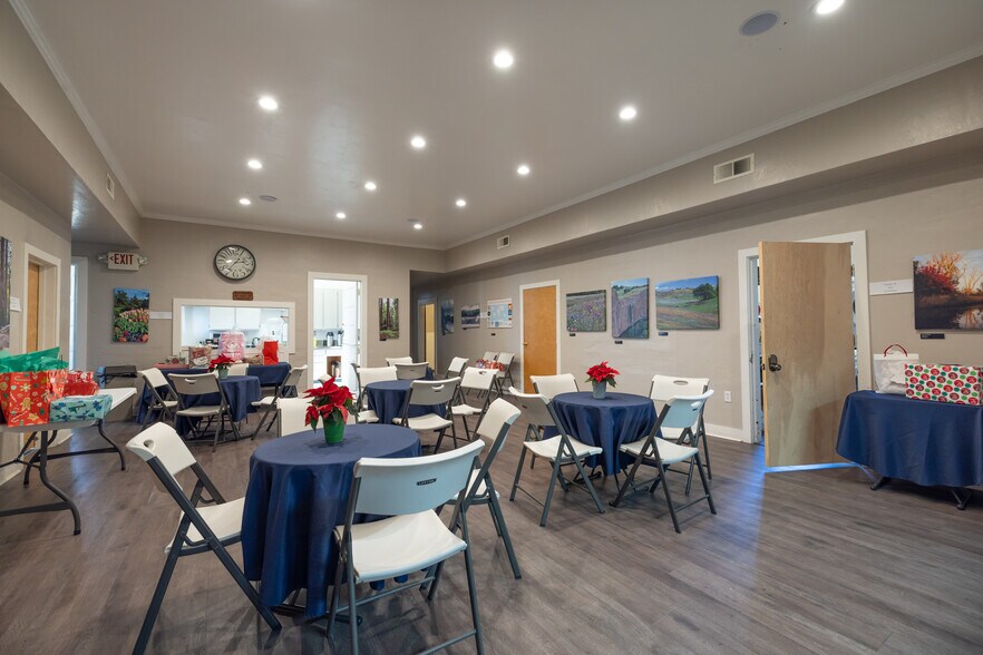 More Photos Of 628 Royer St, Roseville Schools For Lease