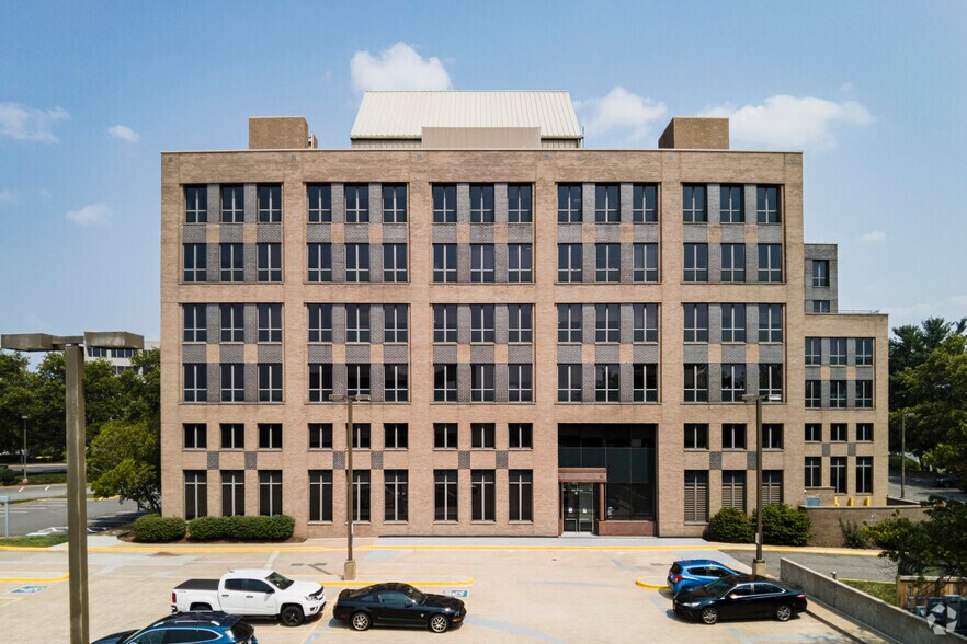More Photos Of 2750 Prosperity Ave, Merrifield Office For Lease