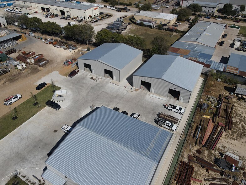Primary Photo Of 510 Jealouse Way, Cedar Hill Distribution For Lease