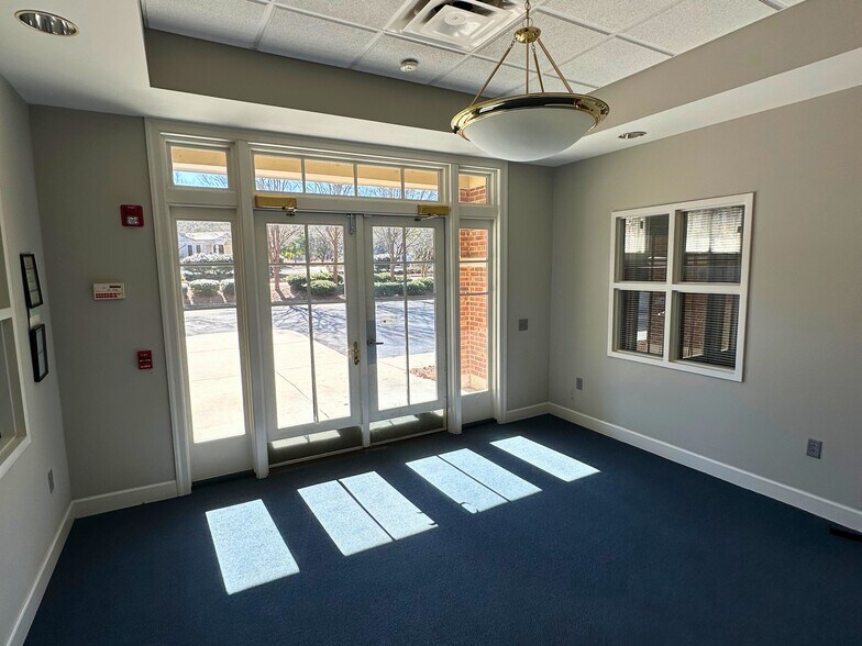 More Photos Of 275 Professional Ct, Riverdale Medical For Sale