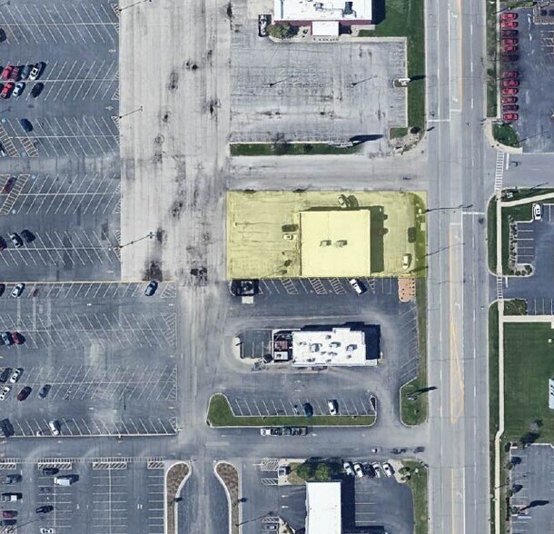 More Photos Of 501 N Kinzie Ave, Bradley Freestanding For Lease