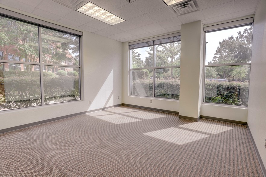 More Photos Of 2470 Daniells Bridge Rd, Athens Office For Lease