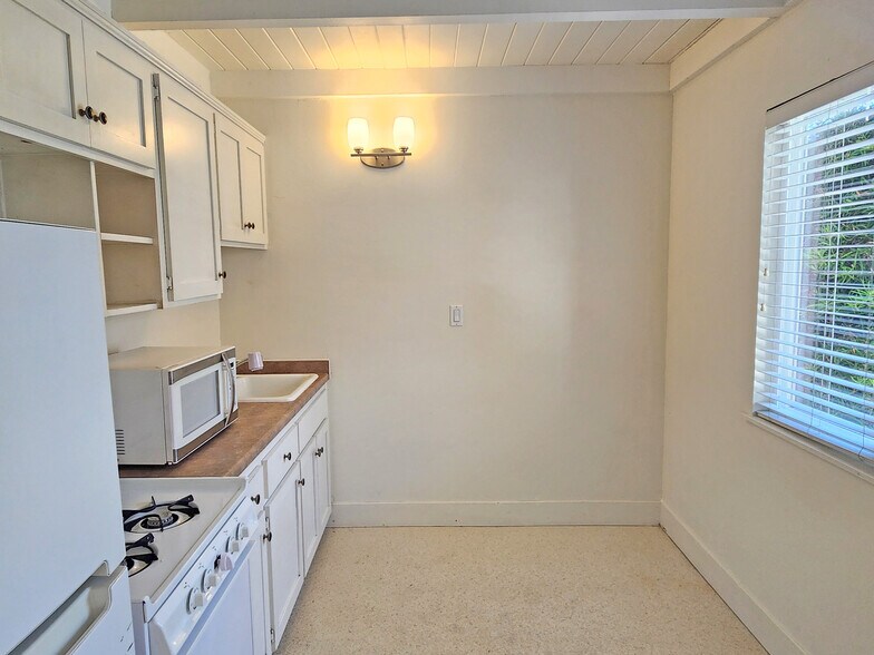 More Photos Of 172 Ocean View Ave, Pismo Beach Apartments For Sale