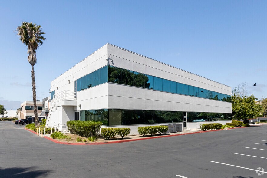 More Photos Of 9609 Waples St, San Diego Office For Lease