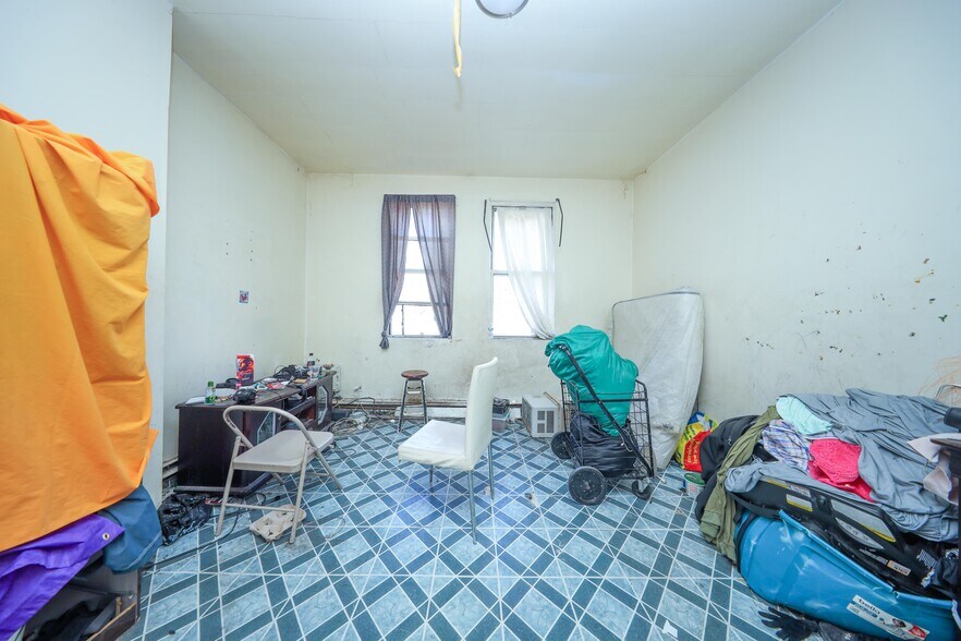 More Photos Of 1198 Castleton Ave, Staten Island Storefront Retail Residential For Sale