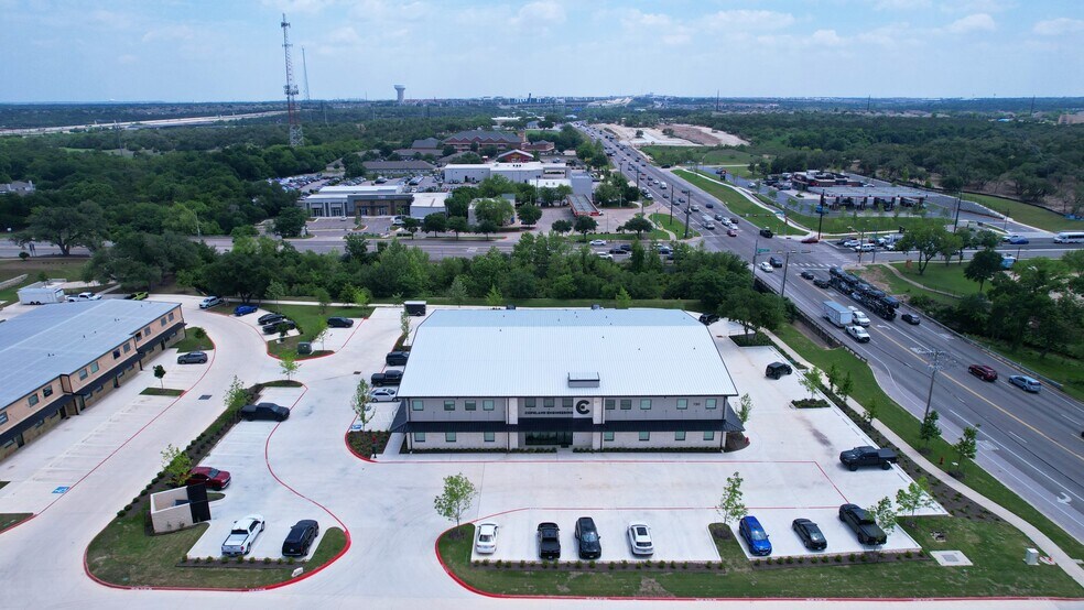 More Photos Of 730 S Bell Blvd, Cedar Park Office For Lease