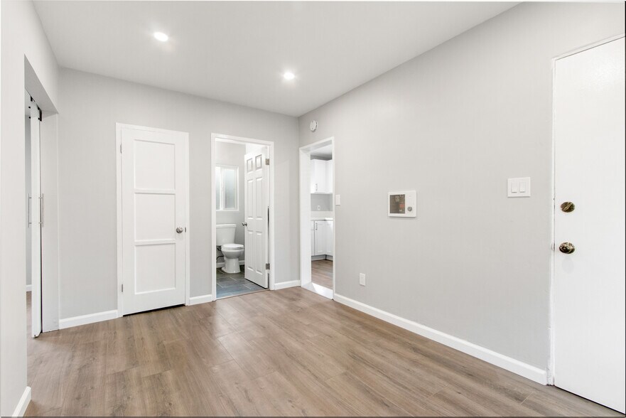 More Photos Of 411 G St, Chula Vista Apartments For Sale