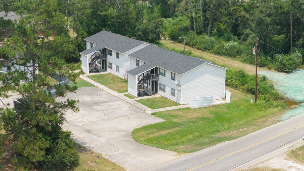 More Photos Of 1900 City Circle Rd, Baxley Multifamily For Sale