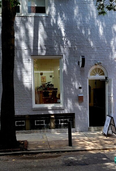 Primary Photo Of 1607 Latimer St, Philadelphia Storefront Retail Office For Lease