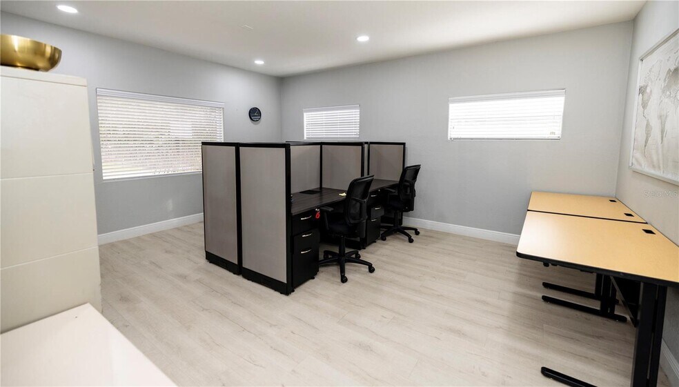 More Photos Of 733 W Colonial Dr, Orlando Office Residential For Sale