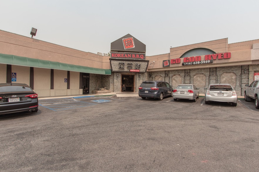 More Photos Of 8851 Garden Grove Blvd, Garden Grove Storefront Retail Office For Lease