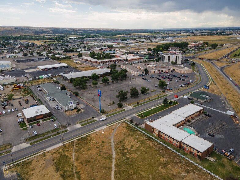 More Photos Of 5500 Midland Rd, Billings Lodge Meeting Hall For Lease