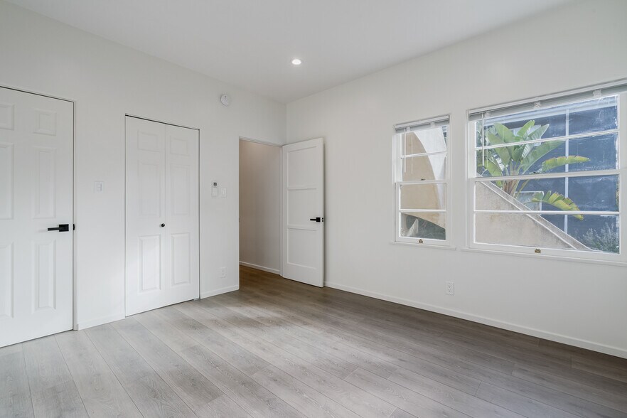 More Photos Of 1226 S Dunsmuir Ave, Los Angeles Multifamily For Sale