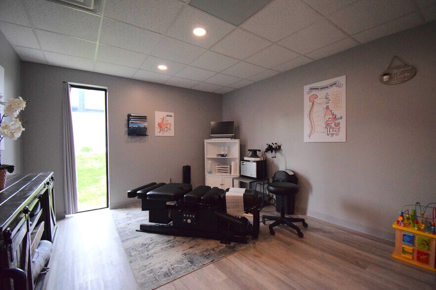 More Photos Of 1708 Jefferson Ave, Mount Vernon Office For Sale