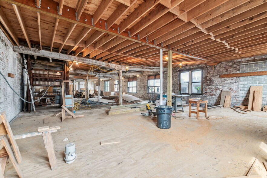 More Photos Of 2822-2824 Jasper St, Philadelphia Warehouse For Sale