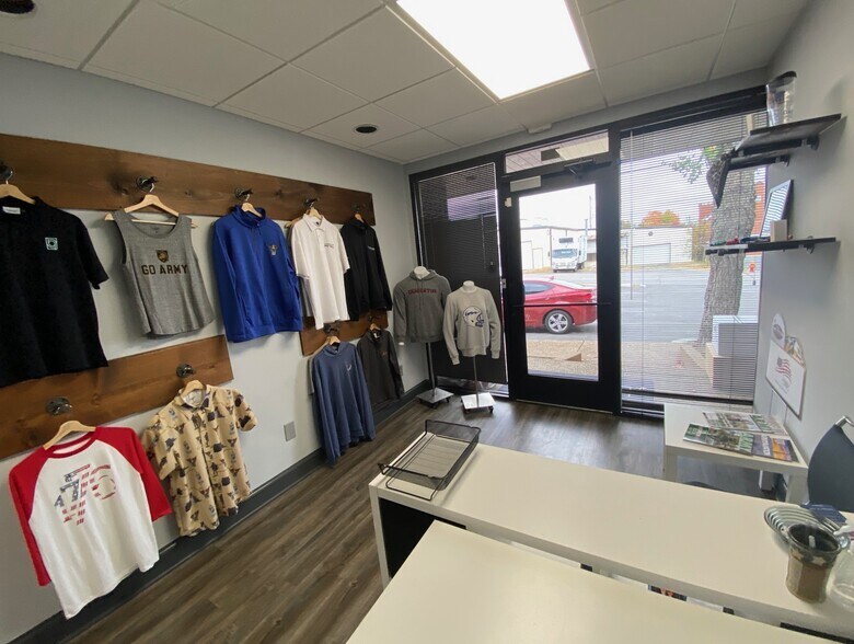 More Photos Of 2617 Grandview Ave, Nashville Office For Lease