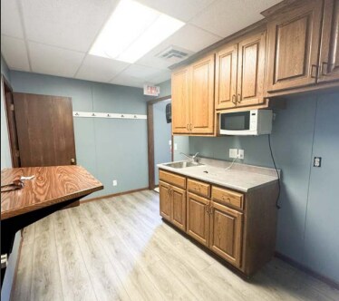 More Photos Of 1204 Fond du Lac Ave, Kewaskum Medical For Lease