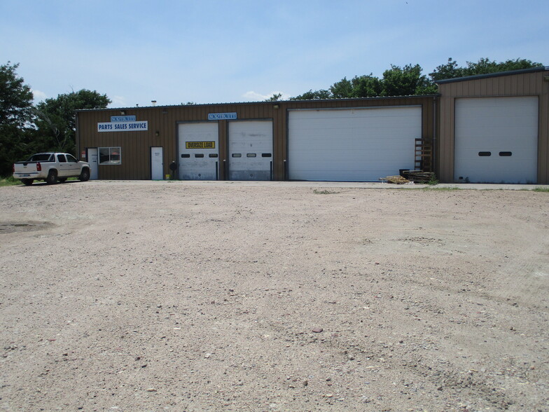 Primary Photo Of 2105 N Vfw Rd, Garden City Industrial For Lease