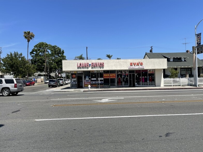 More Photos Of 1423-1425 N Main St, Santa Ana General Retail For Sale