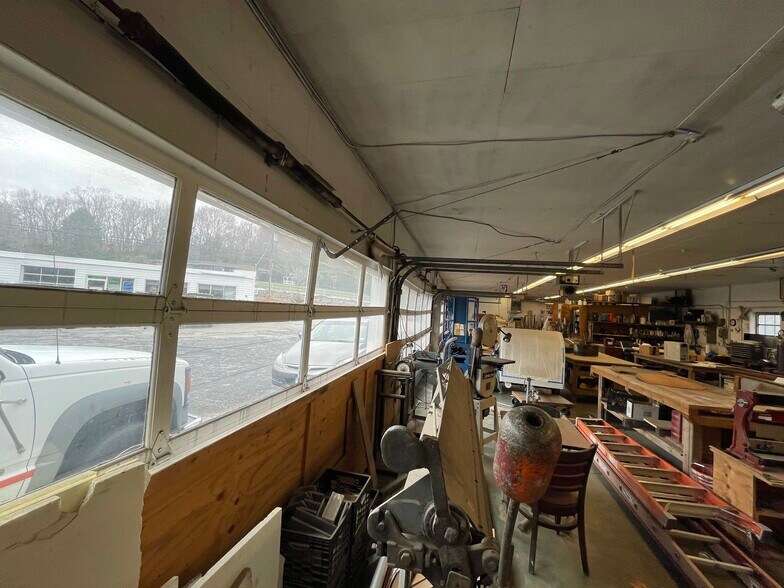 More Photos Of 1531 Route 163, Oakdale Auto Repair For Sale