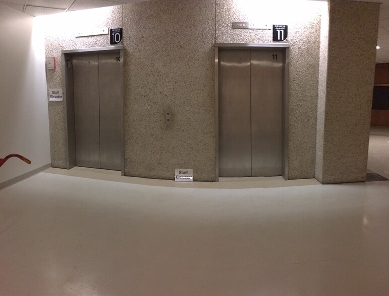 More Photos Of 901-934 Center St, Elgin Hospital For Sale