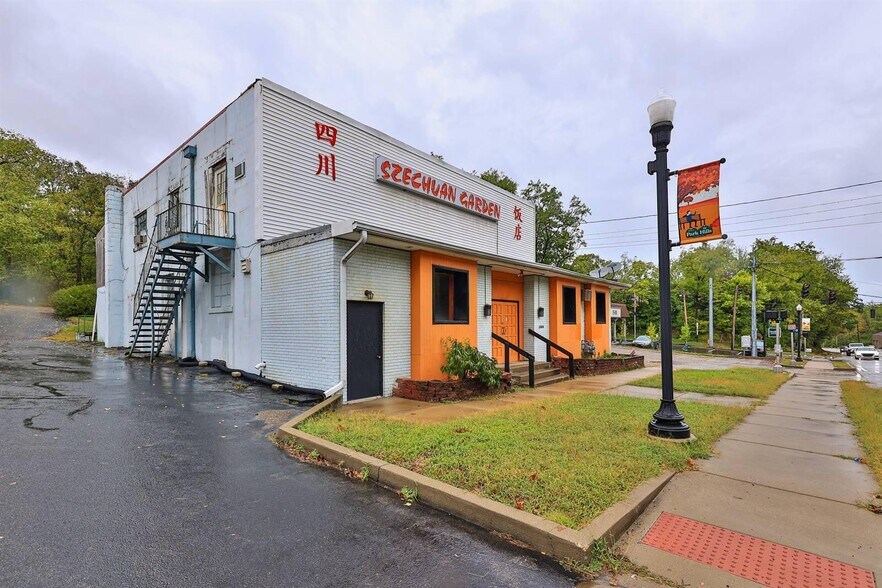 More Photos Of 1504 Dixie Hwy, Covington Restaurant For Sale