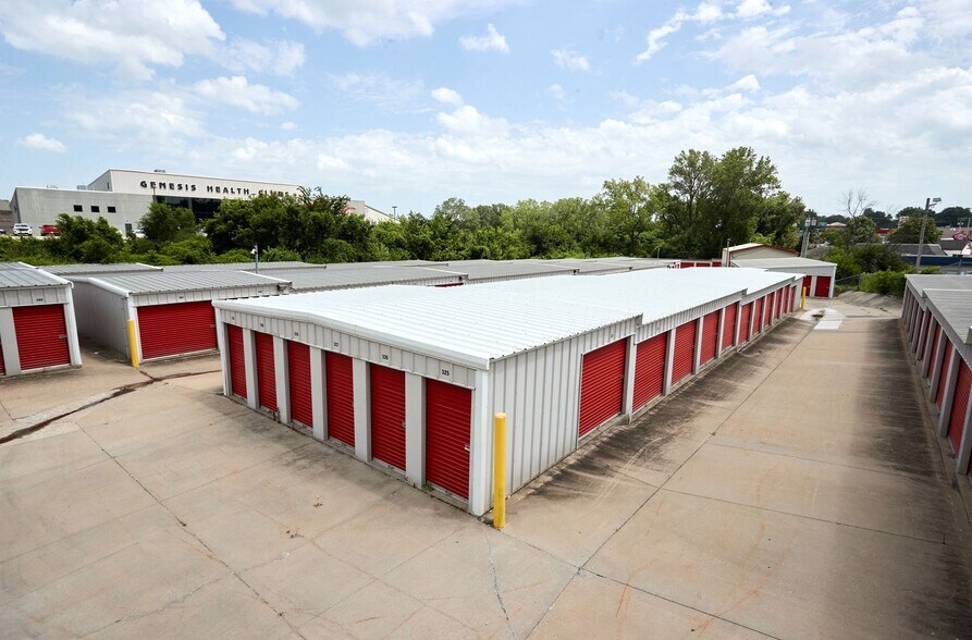 More Photos Of 1801 N Woodbine Rd, Saint Joseph Self Storage For Sale
