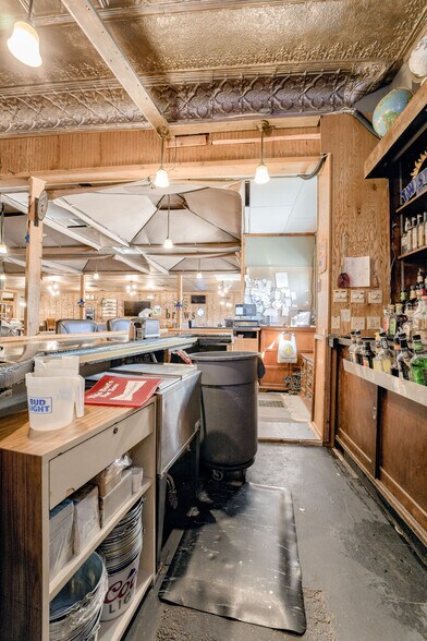 More Photos Of 644 Main St, North Bend Restaurant For Sale