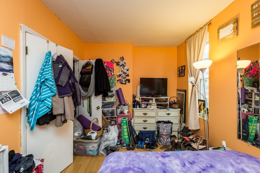 More Photos Of 1434 S 5th St, Philadelphia Apartments For Sale