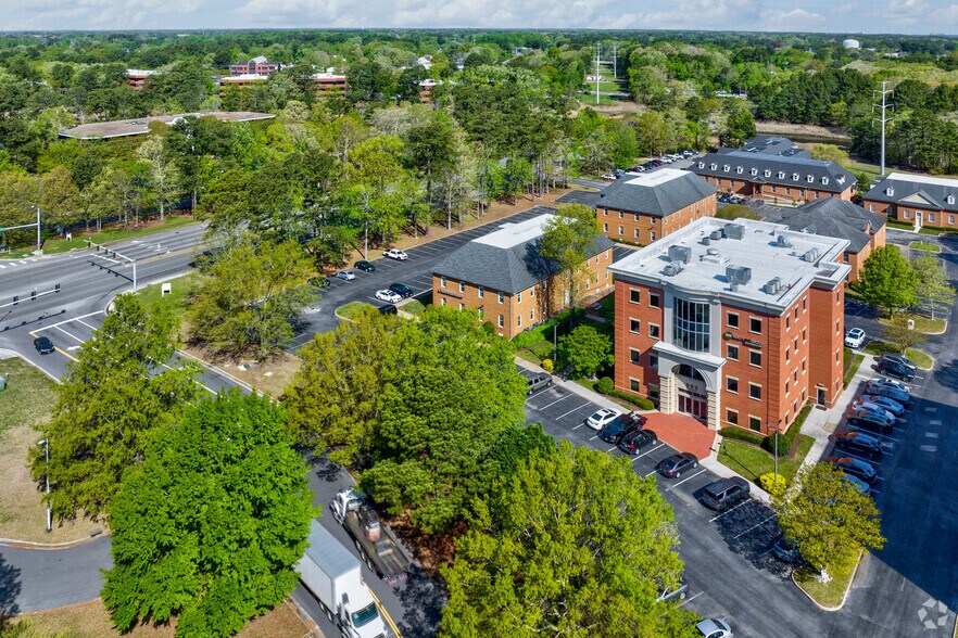 More Photos Of 582 Lynnhaven Pky, Virginia Beach Unknown For Lease