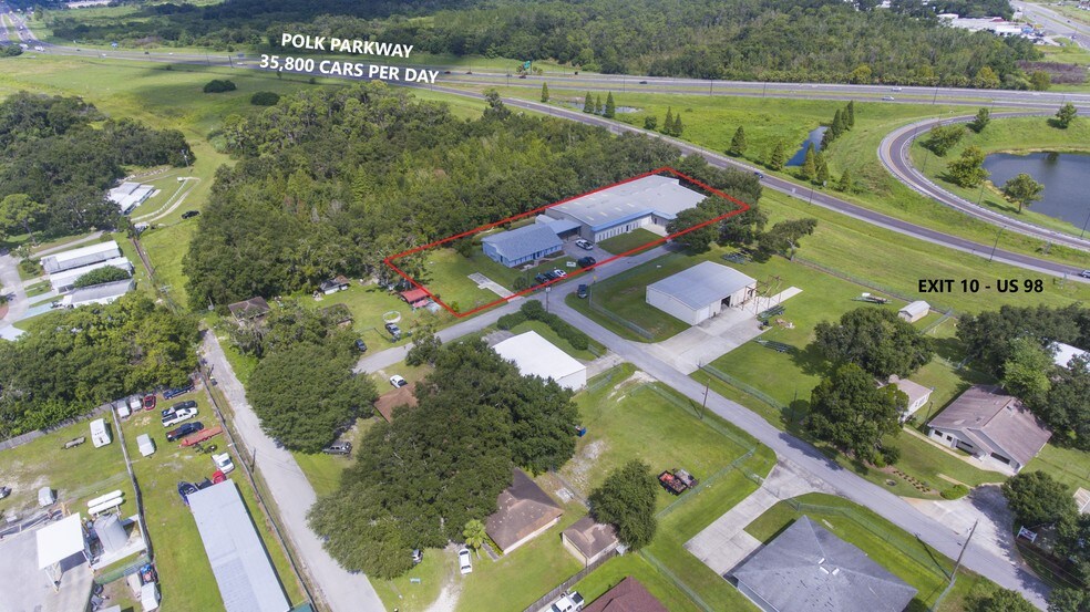 More Photos Of 2828 States St, Lakeland Warehouse For Lease