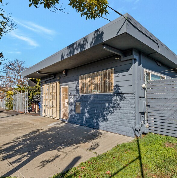 More Photos Of 60 Hegenberger Pl, Oakland Office For Sale