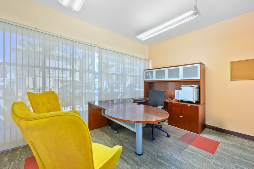 More Photos Of 3611 Motor Ave, Los Angeles Loft Creative Space For Sale