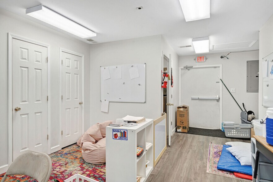 More Photos Of 213 S Wright St, Burgaw Daycare Center For Sale