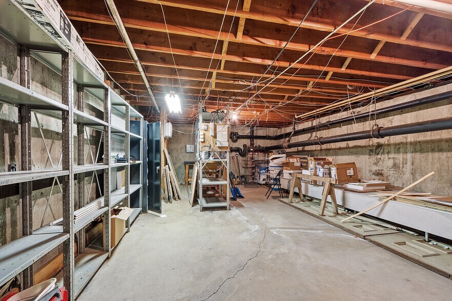 More Photos Of 130 Parker St, Lawrence Office Residential For Sale